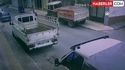 5 katlı binada meydana gelen patlama anı güvenlik kamerasında