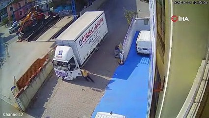 Yalova'da el freni çekilmeyen tır kara yoluna çıktı! O anlar kameralara yansıdı!