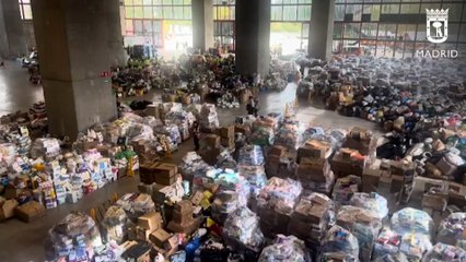 La solidaridad llena de ropa y comida los puntos de recogida en toda España