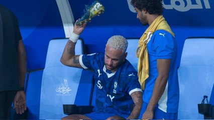 Neymar crashes press conference to celebrate Santos promotion
