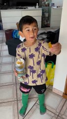 Cette phrase… « tu sais moi à ton âge » 