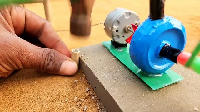 How to make mini water pump Science project Dc motor transformer water pump_720pFH
