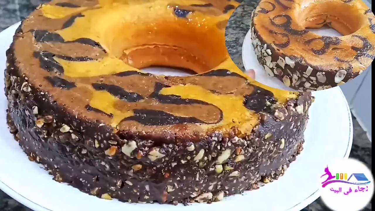 غير ب2بيضات و نصف كاس زيت فقط حضري اروع كيك يومي كيجي طالع بحجم عائلي وشكل مغاير عن المعتاد
