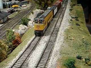 Athearn HO U50 Union Pacific with Tsunami sound simulated dual FDL-16 prime mover