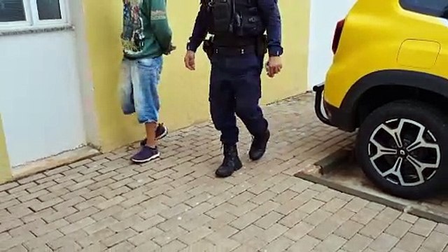 Com tornozeleira eletrônica, jovem é detido furtando na Rodoviária