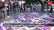 Protestan familiares de víctimas de feminicidio en el zócalo de la CdMx