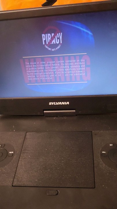 opening to green lantern