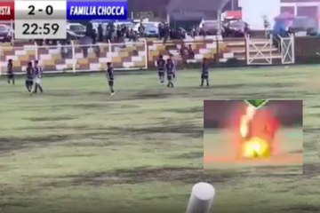 Un Rayo cae en una cancha de Perú y mata a un jugador