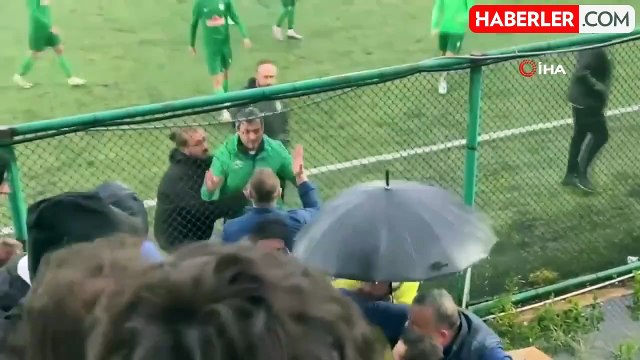 Rize'de U14 Maçında Kavga, Polis Biber Gazı Kullandı