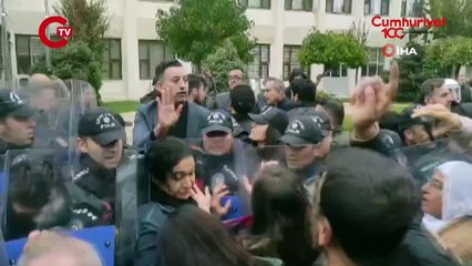 Batman’da DEM Partililer belediyeye girmek istedi: 2 gözaltı