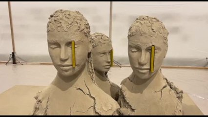 Fondazione Sandretto, Mark Manders attraversa ancora il tempo