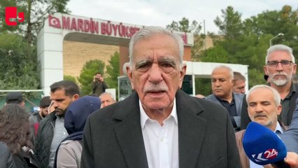 Ahmet Türk'ten Mardin Büyükşehir Belediyesi'nin önünde toplanma çağrısı