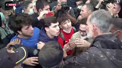 Inondations en Espagne : le roi et la reine pris à partie par la foule en colère