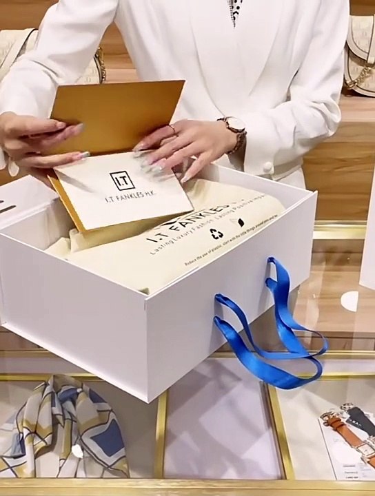 Women's handbag, genuine leather carrying bucket bag, new 2024 high-end design, fashionable single shoulder crossbody bag