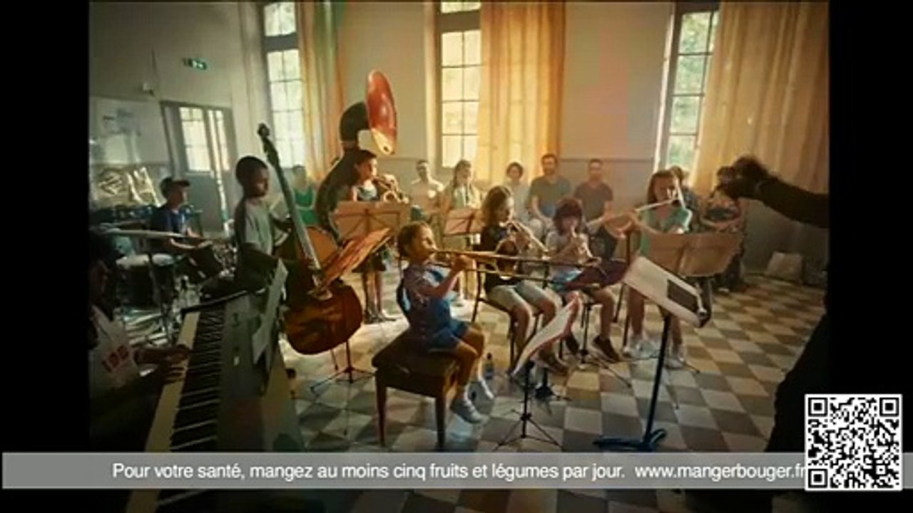 Publicité pour l'enseigne Auchan - Regardez