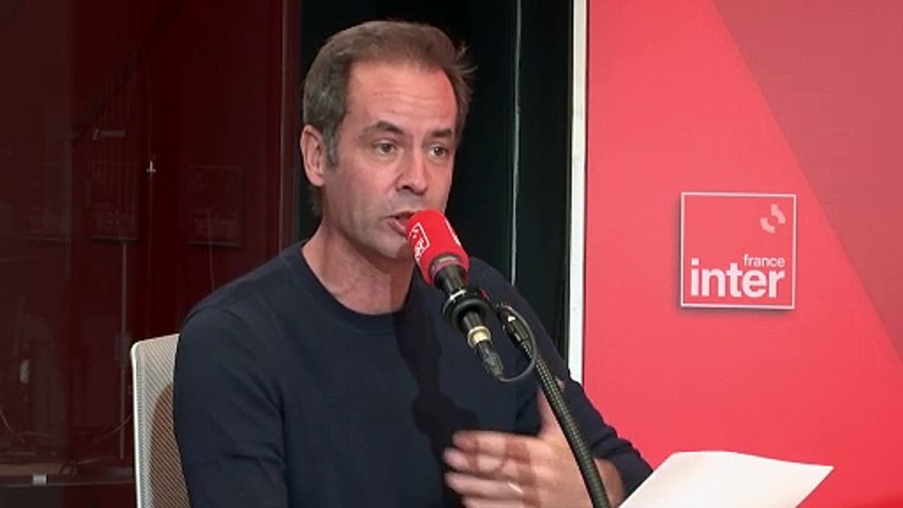 Le gouvernement nous épie - Tanguy Pastureau maltraite l'info