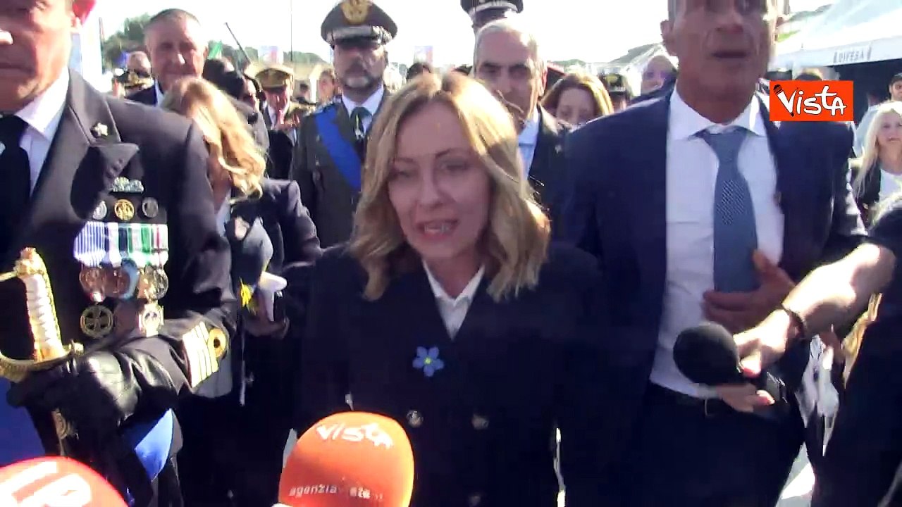 Meloni al Villaggio Difesa: "E' un bel modo per celebrare le nostre Forze Armate e il loro lavoro"