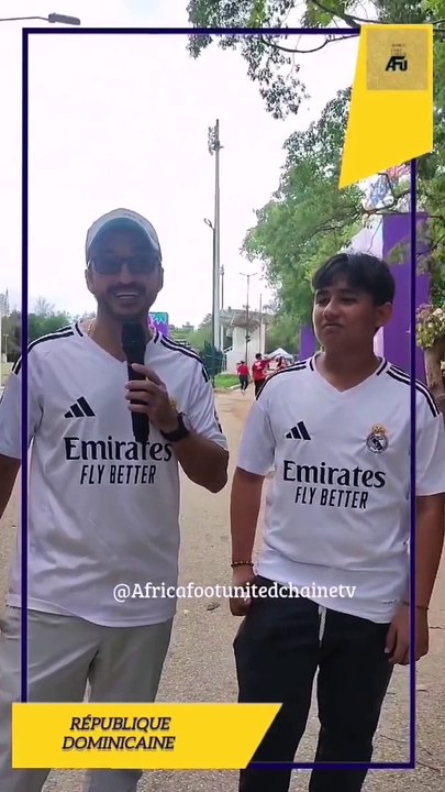 Coupe du Monde Féminine U17 République Dominicaine  : C'est la première fois que ces Colombiens , père et fils, vont assister à un match de football dans un stade en République Dominicaine ⚽