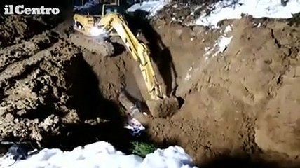 Tossicia, lavori anche di notte all'acquedotto per il ripristino della condotta