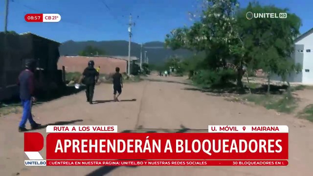 Bombas molotov y armas artesanales, entre los objetos hallados en intervención policial a bloqueo en Mairana