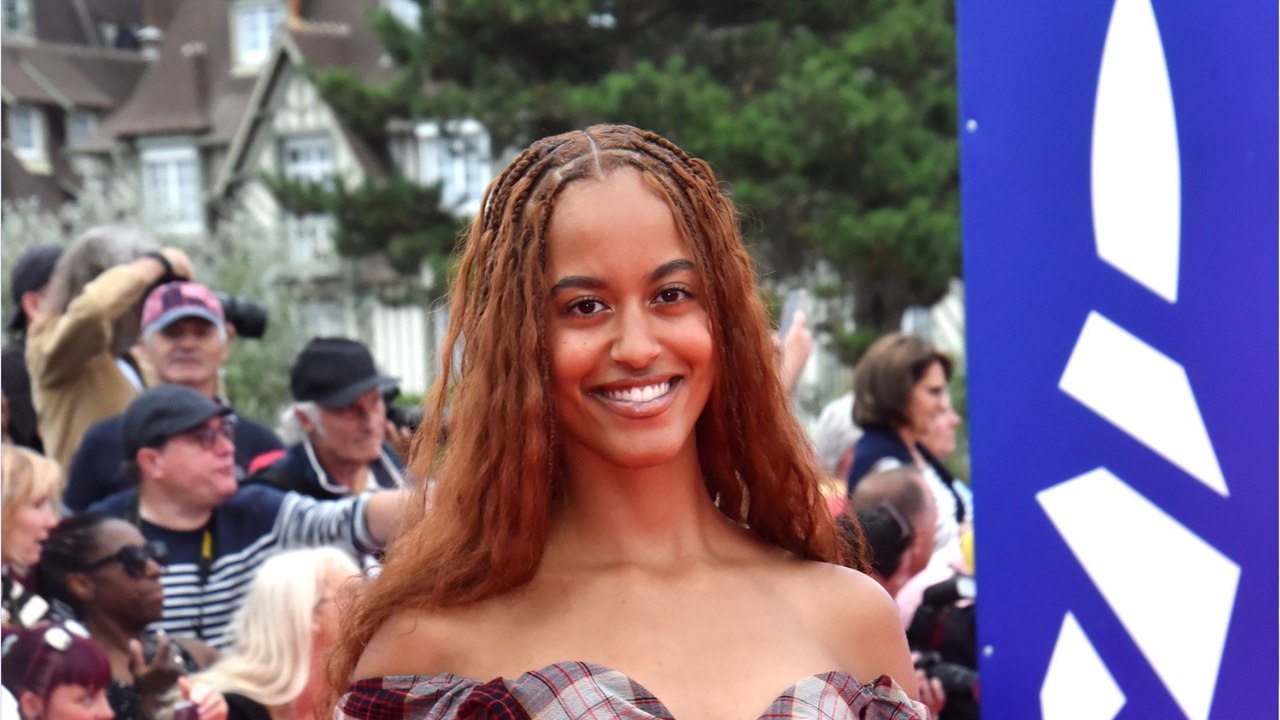 GALA VIDEO - Barack Obama : sa fille Malia ne veut plus utiliser son nom, et il fait la grimace !