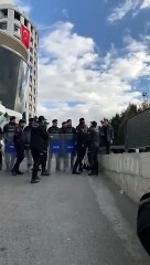 CHP'li Günaydın'a polis engeli: Milletvekiline değil sınıra barikat