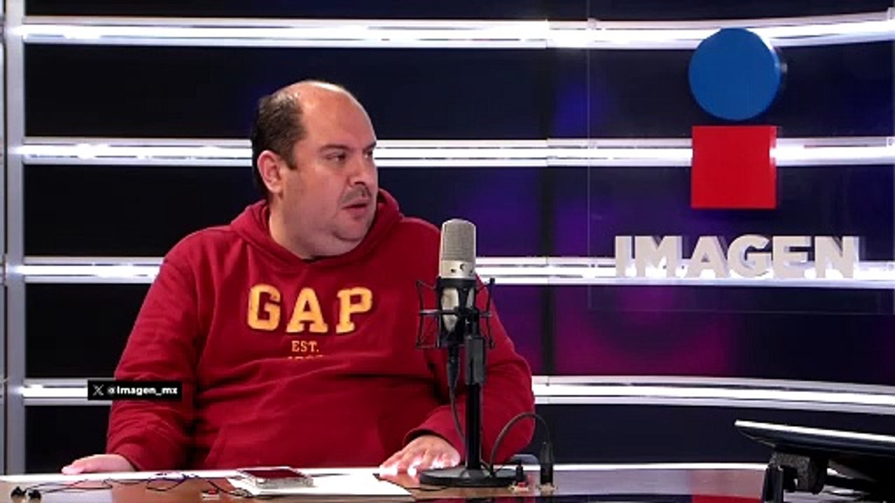 #GustavoLema experimenta mucho en Pumas, no hay identidad. 