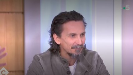 Arnaud Tsamère se confie sur sa dépression : "Sans la scène, j'aurais arrêté"