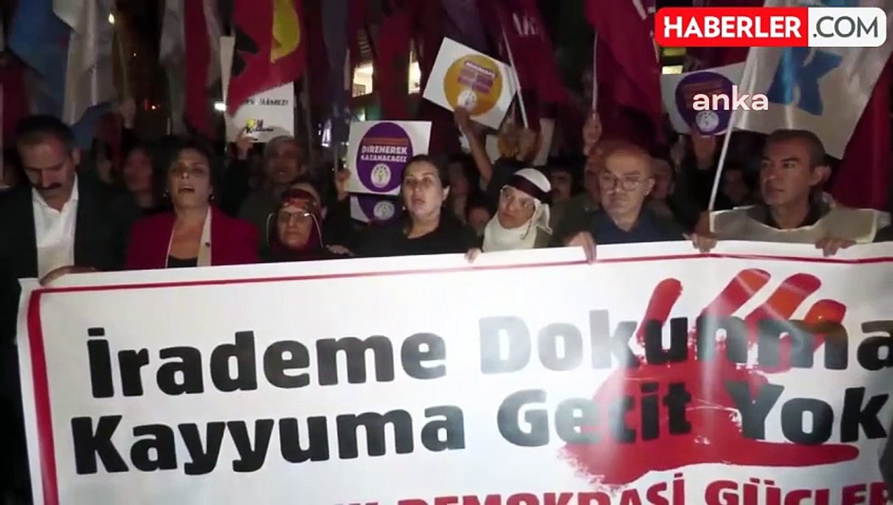 İzmir Emek ve Demokrasi Güçleri'nden Kayyum Atamalarına Tepki