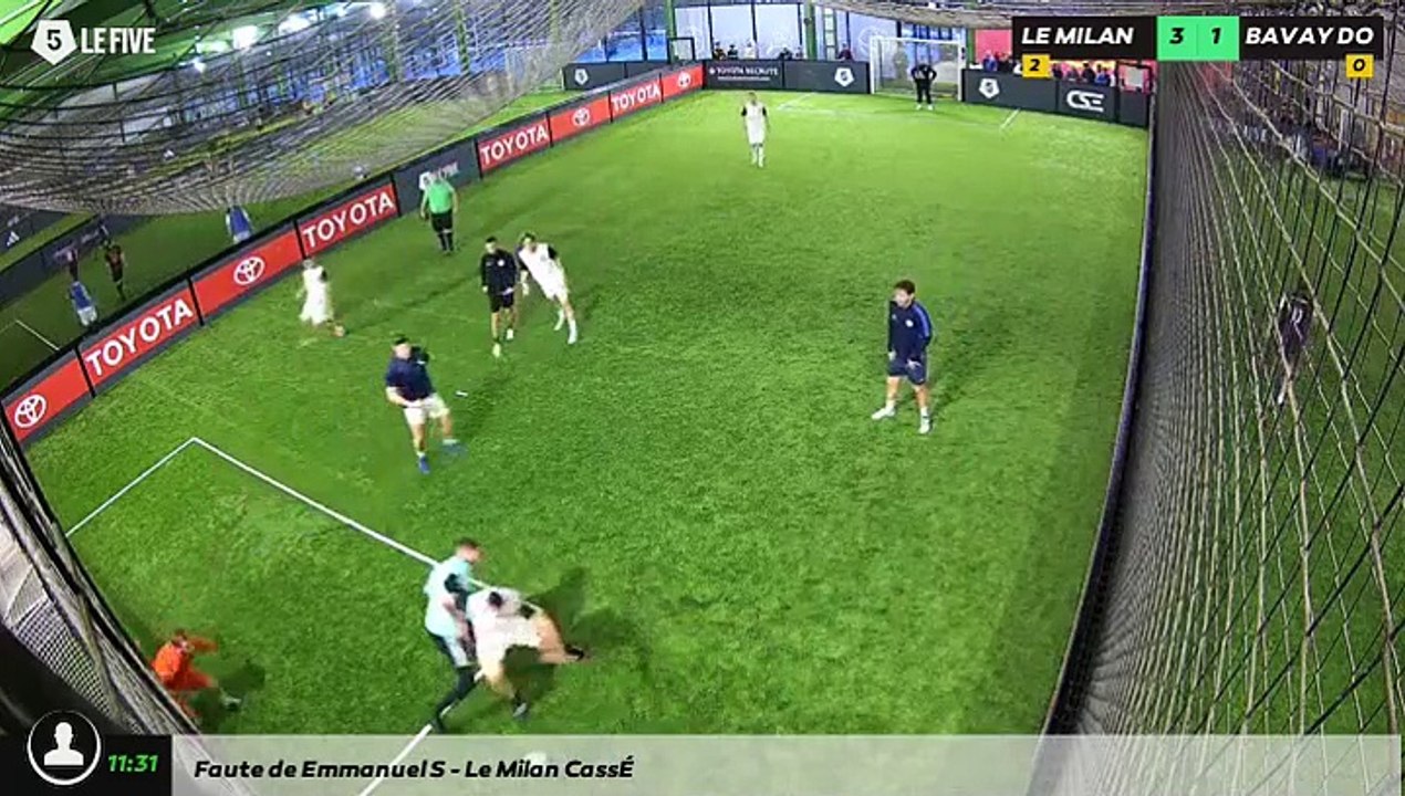 Le Milan CassÉ - Bavay Doualle 04/11 à 20:38 - Football Terrain Toyota (LeFive Valenciennes)