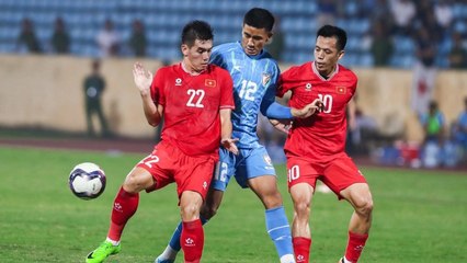 Tiết lộ quân số HLV Kim Sang-sik chuẩn bị cho AFF Cup 2024