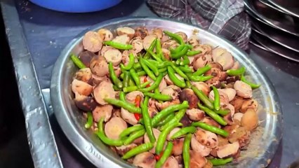 दुनिया का अजूबा लिट्टी चोखा जिसके लिए लोग मार पीट भी कर लेते, 40₹ में Double Fry Litti, a