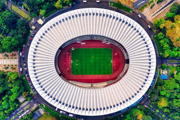 VERTIKAL Coach Justin Cek Rumput Lapangan GBK yang Baru Jelang Lawan Jepang, Thom Haye Tak Perlu Takut Selebrasi Lagi