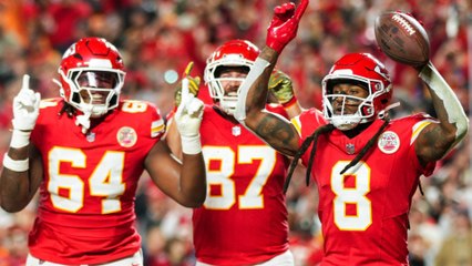Chiefs Edge Out Buccaneers 30-24 in Thrilling OT Game