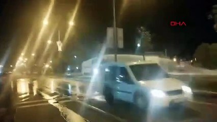 Kayyum atanan kentte güvenlik güçlerine taşlı saldırı