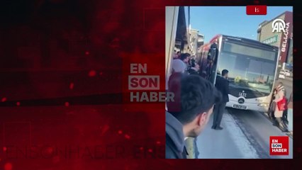 Beylikdüzü'nde kadın yolcu metrobüsün önünü kesti