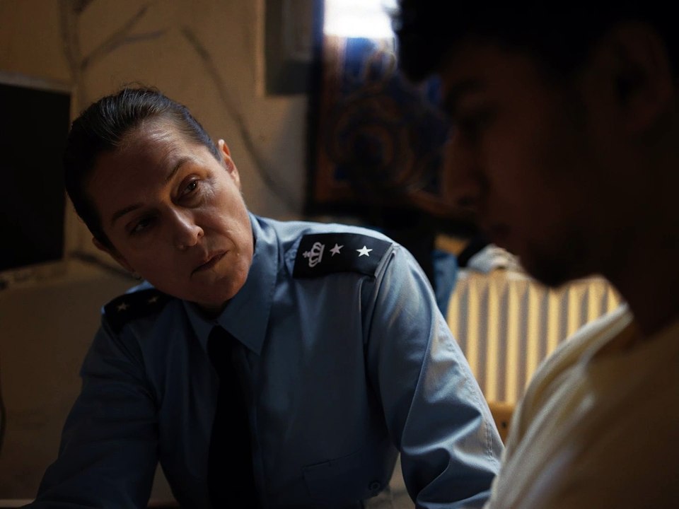 Die Wärterin Trailer DF