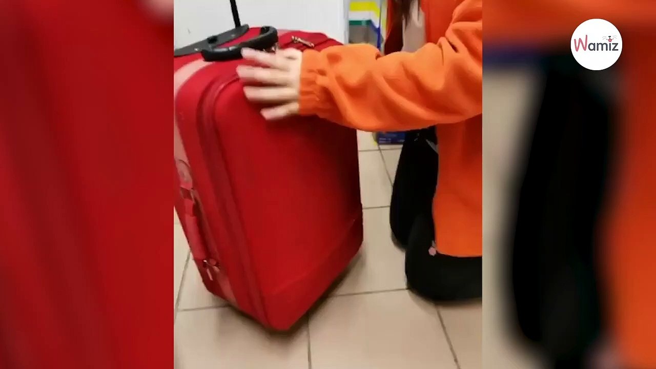 Herrenloser Koffer gefunden: Als sie ihn öffnen, überkommen sie die Gefühle