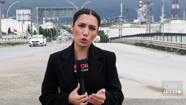 SON DAKİKA! TÜPRAŞ'ın Kocaeli-Gölcük tesislerinde patlama! Birçok ilçeden duyuldu | Video Haber