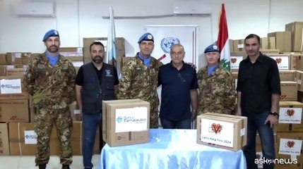 Libano, caschi blu italiani consegnano medicinali e latte in polvere