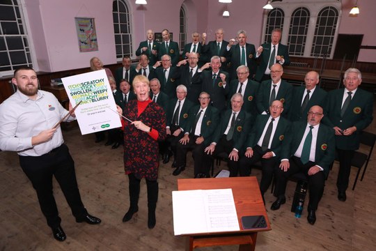 Specsavers teams up with Welsh choir to raise awareness of urgent eye health service