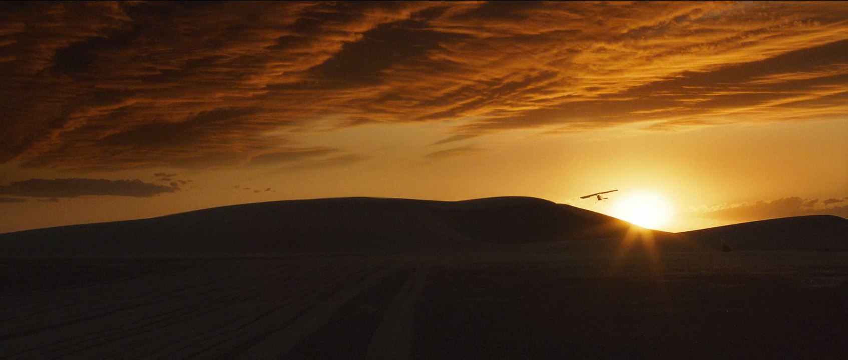 Louis Garrel est Saint-Ex : bande-annonce du film (vf)