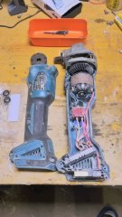 Réparation d'une meuleuse Makita