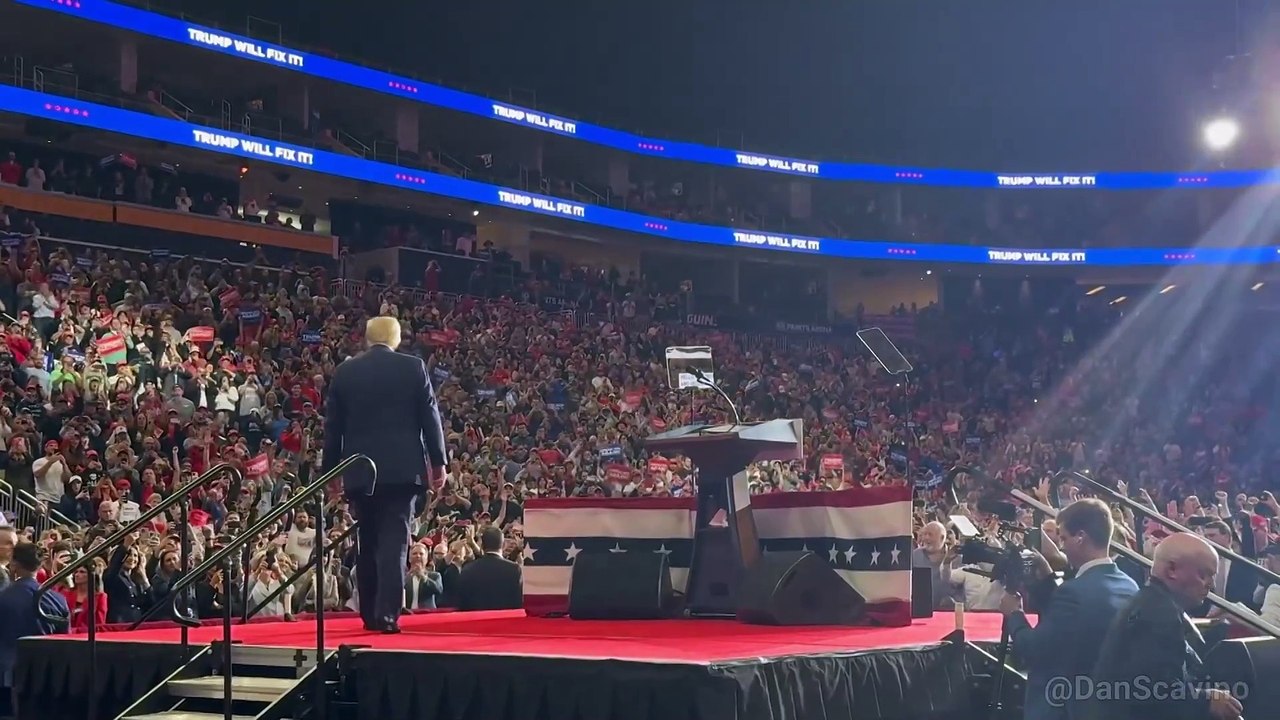 Harris y Trump empatan en una simbólica votación en Dixville Notch, primera localidad en votar