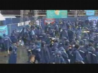 MENTOS + COCA COLA = ...