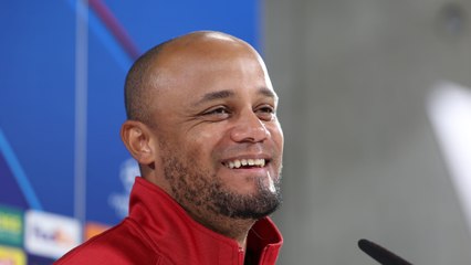 Kompany lacht: "Du hast Sporting gesagt"