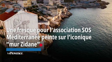 Une fresque géante peinte sur l'iconique "mur Zidane" à Marseille