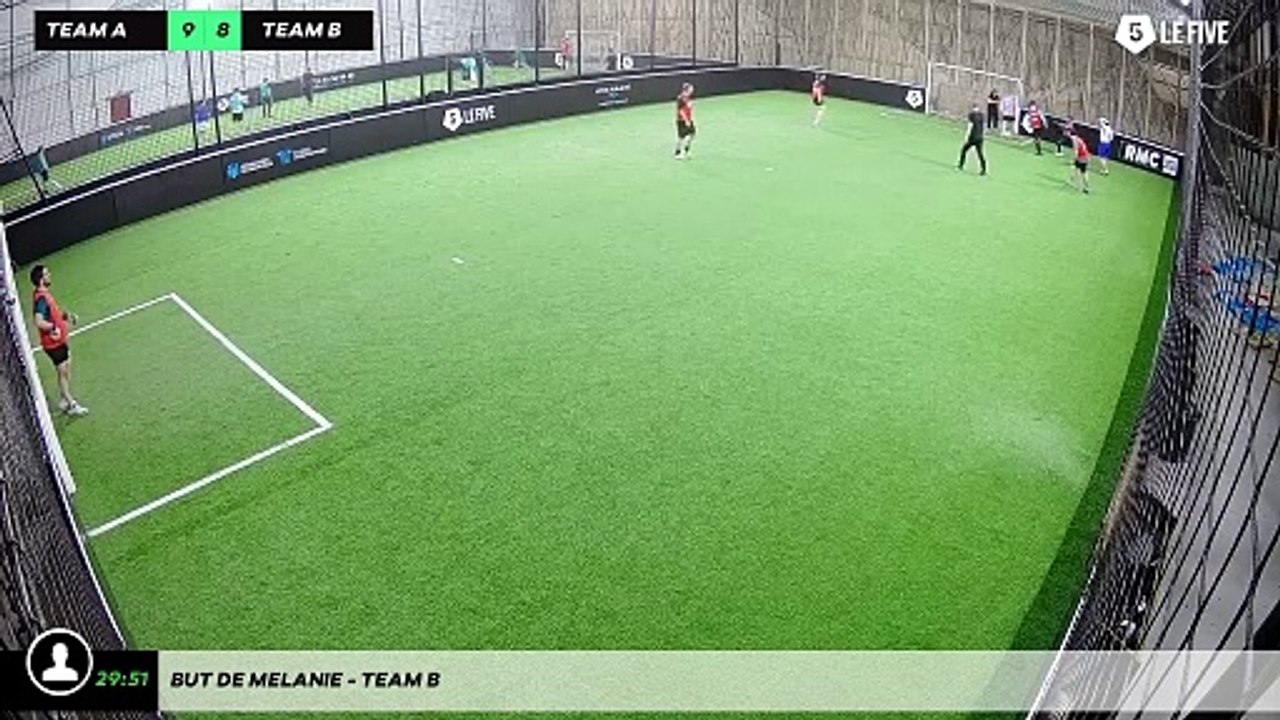 But de Melanie - Team B