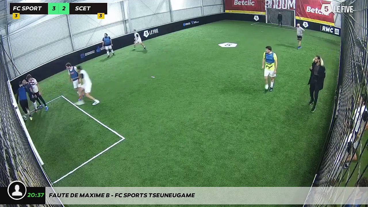 Faute de Maxime B - Fc Sports Tseuneugame