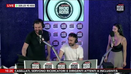 MOMENTO MASHUP A SARALLO FAMOSI SU RADIO ROMA CON LELE SARALLO